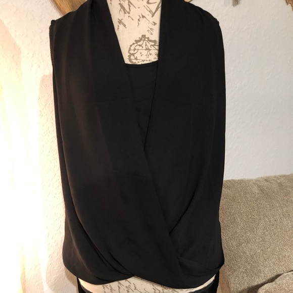 4[Vince Camuto] Wrap shirttail blouse - Picture 1 of 8